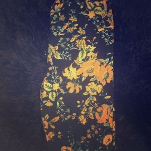 TC LULAROE LEGGINGS🌼